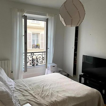 Modern Appartement W/ Tour Eiffel View In The 7Th Parigi Esterno foto